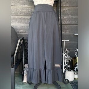 Matilda Jane Big Ruffle Wide Leg Crop Pants XXL